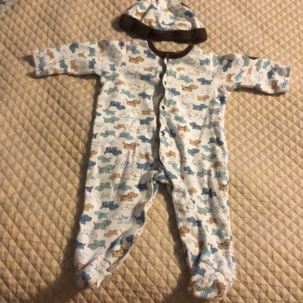 Little Me Sleepers with Hats - Picture 8 of 15